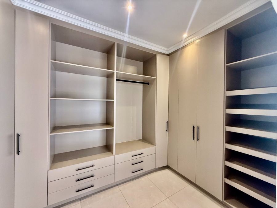 To Let 4 Bedroom Property for Rent in Melodie North West